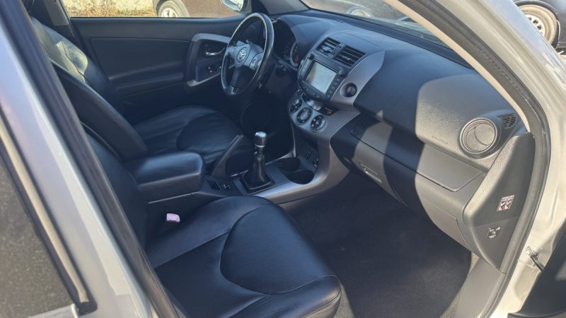 Toyota RAV4 2.2 D4D 177cv 4X4 CLEAN POWER PACK TECHNO