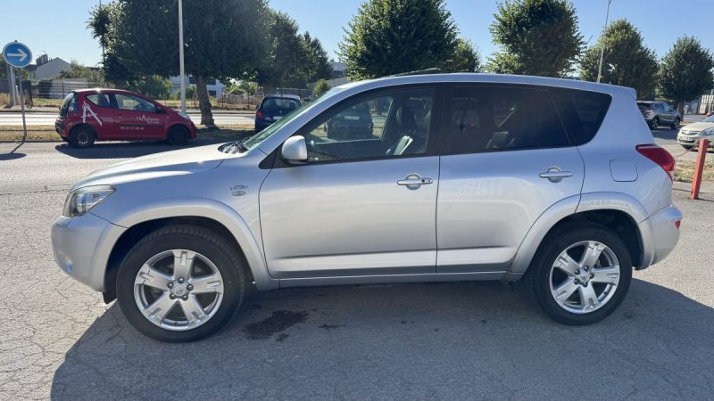 TOYOTA RAV4 177 D4D 4X4 CLEAN POWER PACK TECHNO