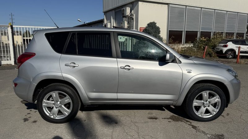 TOYOTA RAV4 177 D4D 4X4 CLEAN POWER PACK TECHNO