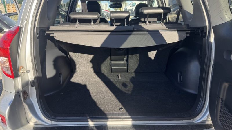 Toyota RAV4 2.2 D4D 177cv 4X4 CLEAN POWER PACK TECHNO