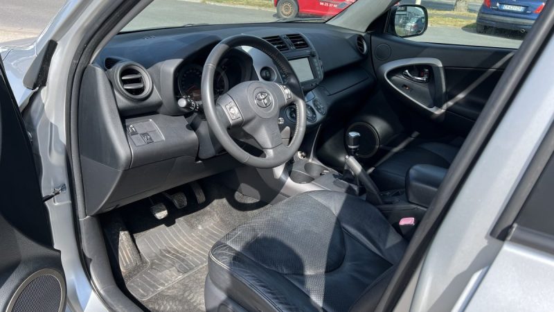 TOYOTA RAV4 177 D4D 4X4 CLEAN POWER PACK TECHNO