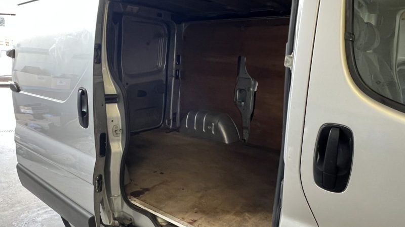 7908 HT OPEL VIVARO 2.0 CDTI 115 PACK CLIM L1H1