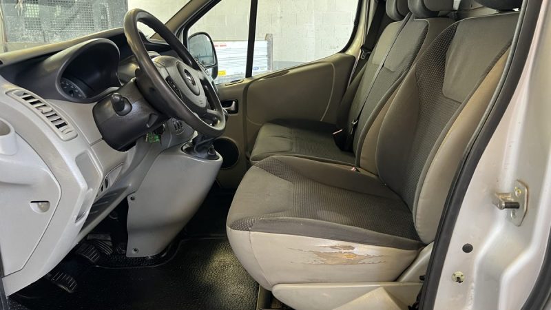 7908 HT OPEL VIVARO 2.0 CDTI 115 PACK CLIM L1H1