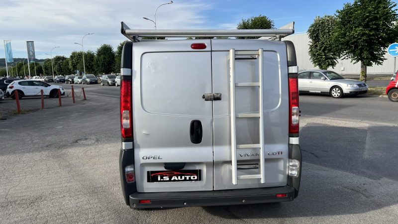 7908 HT OPEL VIVARO 2.0 CDTI 115 PACK CLIM L1H1