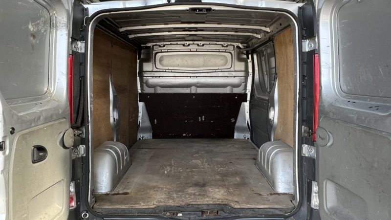 7908 HT OPEL VIVARO 2.0 CDTI 115 PACK CLIM L1H1