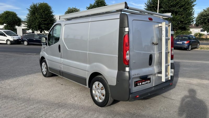 7908 HT OPEL VIVARO 2.0 CDTI 115 PACK CLIM L1H1