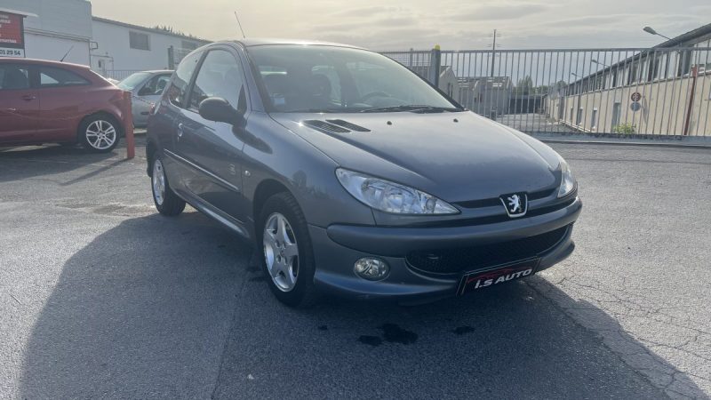 PEUGEOT 206 1.4 75CV URBAN