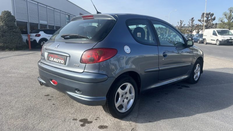 PEUGEOT 206 1.4 75CV URBAN