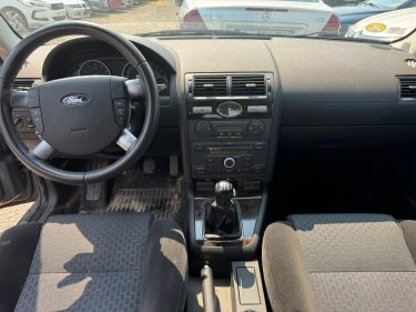 FORD MONDEO 1.8 16V AMBIENTE PACK 125 2005