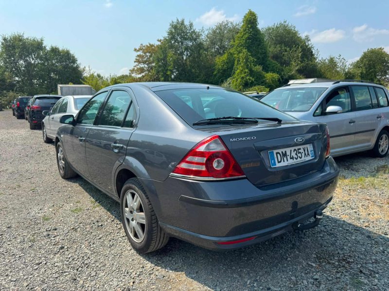 FORD MONDEO 1.8 16V AMBIENTE PACK 125 2005
