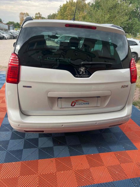 PEUGEOT 5008 1.6 BLUE HDI 120 ALLURE 2015