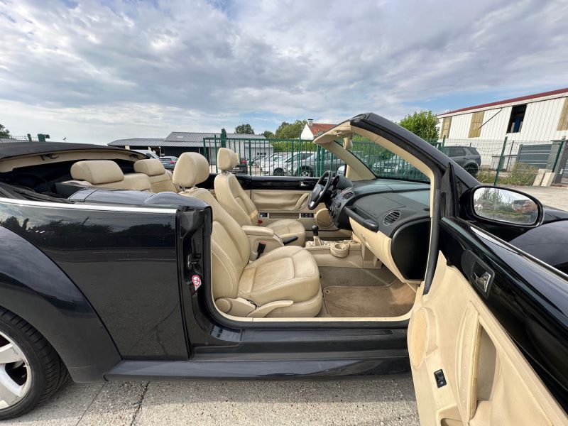 VOLKSWAGEN NEWBEETLE 1.6 102 CABRIOLET 2005