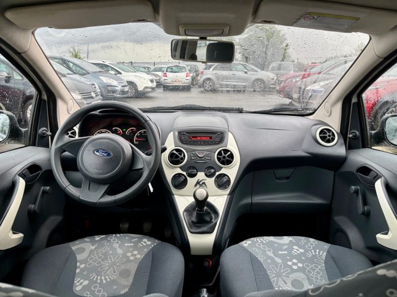 FORD KA 1.2i 69 ch FINITION AMBIENTE 2011