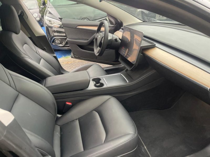 TESLA MODEL 3 DUAL GRANDE AUTONOMIE 