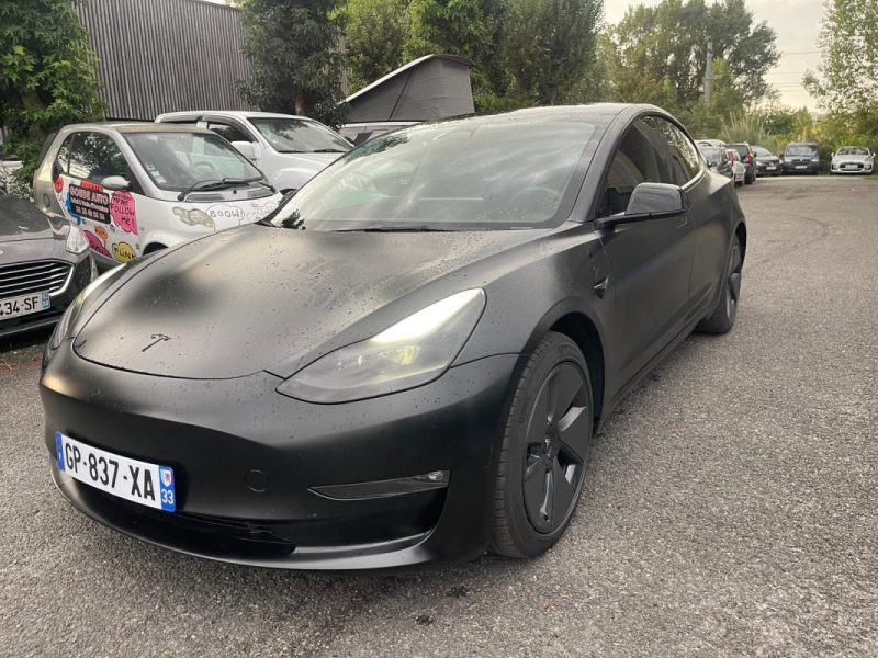 TESLA MODEL 3 DUAL GRANDE AUTONOMIE 