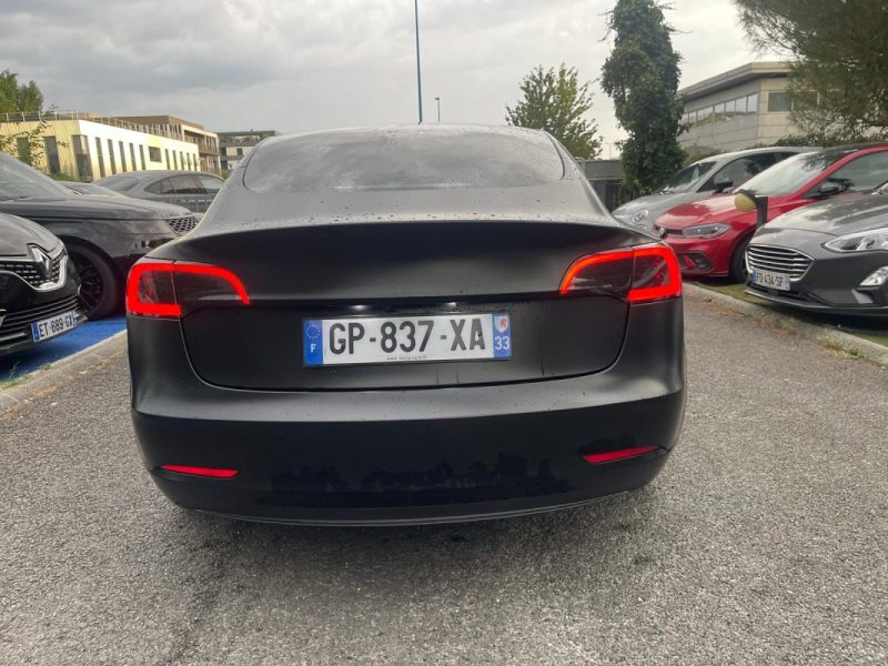 TESLA MODEL 3 DUAL GRANDE AUTONOMIE 