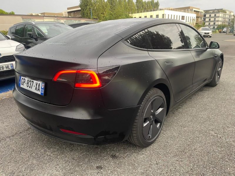 TESLA MODEL 3 DUAL GRANDE AUTONOMIE 