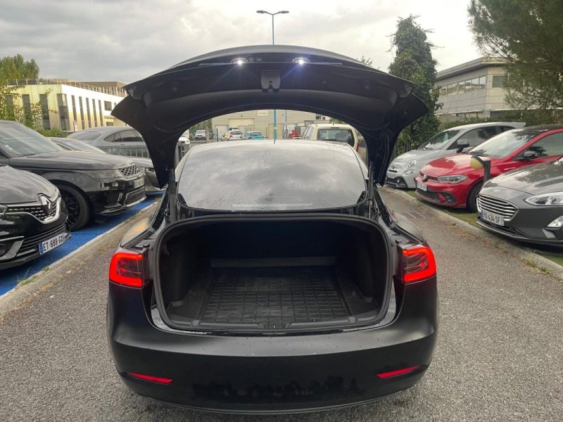 TESLA MODEL 3 DUAL GRANDE AUTONOMIE 