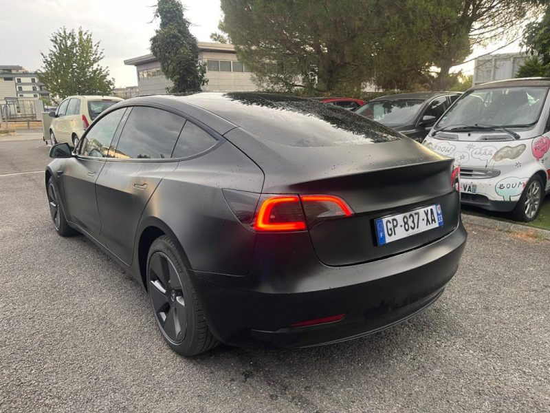TESLA MODEL 3 DUAL GRANDE AUTONOMIE 