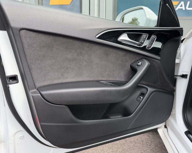 AUDI A6 2.0 TDI ULTRA 190 ch - S TRONIC - Toit Ouvrant - FULL - Entretien complet - Garantie 6 mois