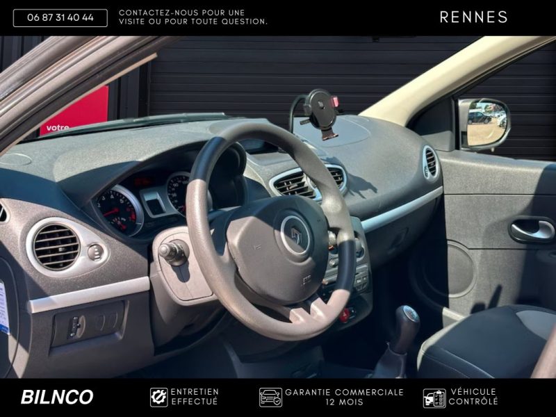 Renault Clio III 1.2 75ch / 2011 / 5 portes / Climatisation/ CARTE GRISE OFFERTE jeunes permis/étudi