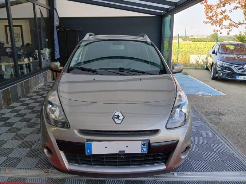 RENAULT CLIO III 1.5 DCI 105 CV   SERIE LIMITE FFR   2012