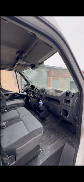 RENAULT MASTERIII F3300 L2H2 DCI 100 CONFORT 2014