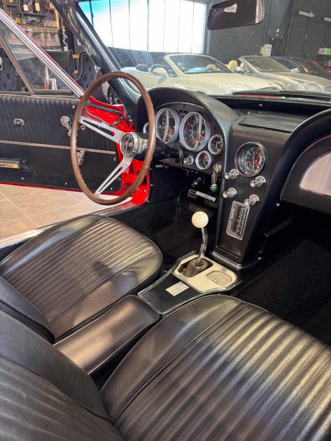 CHEVROLET CORVETTE C2 5.7 RESTAURATION COMPLETE 1964