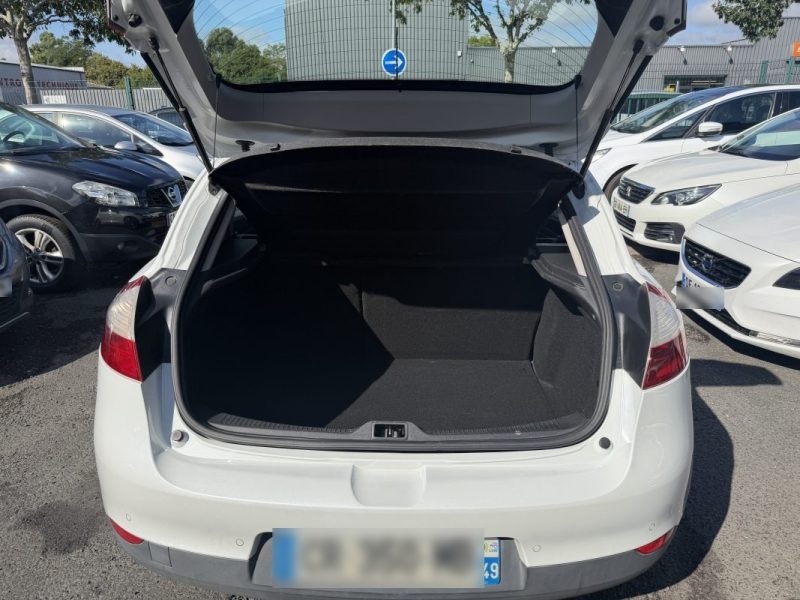 RENAULT MEGANE III 1.5 DCI 110 cv - Garantie - BOSE 
