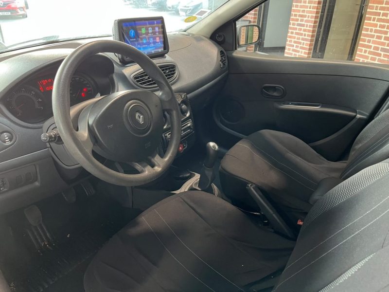 🚗 RENAULT CLIO III CONFORT DYNAMIQUE ⛽ 1.2 75 Ch 📱 Apple CarPlay 📷 Caméra de recul