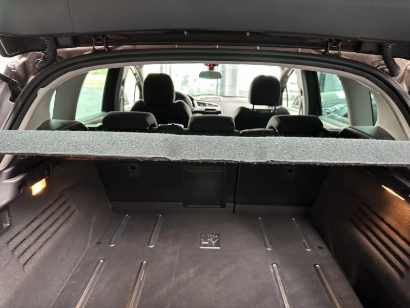 PEUGEOT 3008 HYBRID4 2.0 HDI 163cv BMP6 + ELECTRIC 37cv
