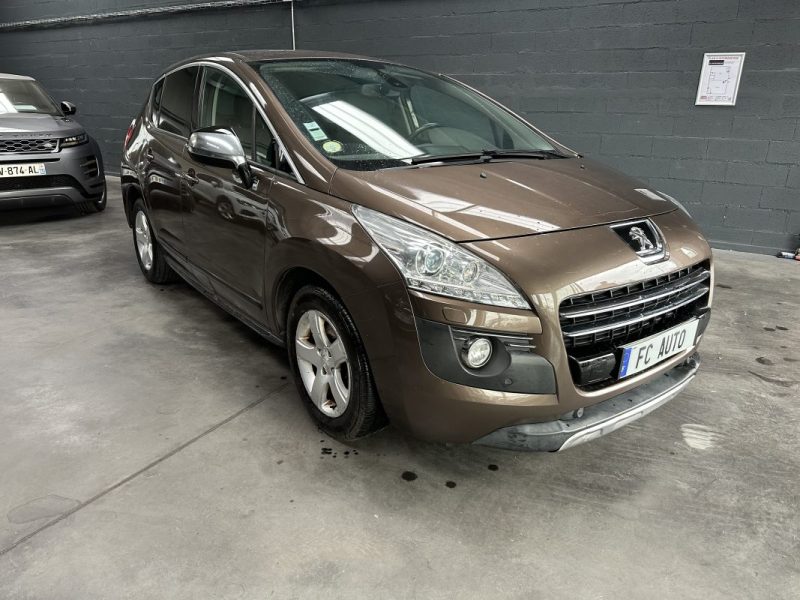 PEUGEOT 3008 HYBRID4 2.0 HDI 163cv BMP6 + ELECTRIC 37cv