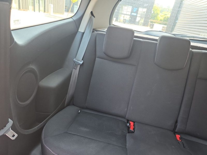 RENAULT CLIO III AUTHENTIQUE 1.2 CLIMATISATION 75 ch