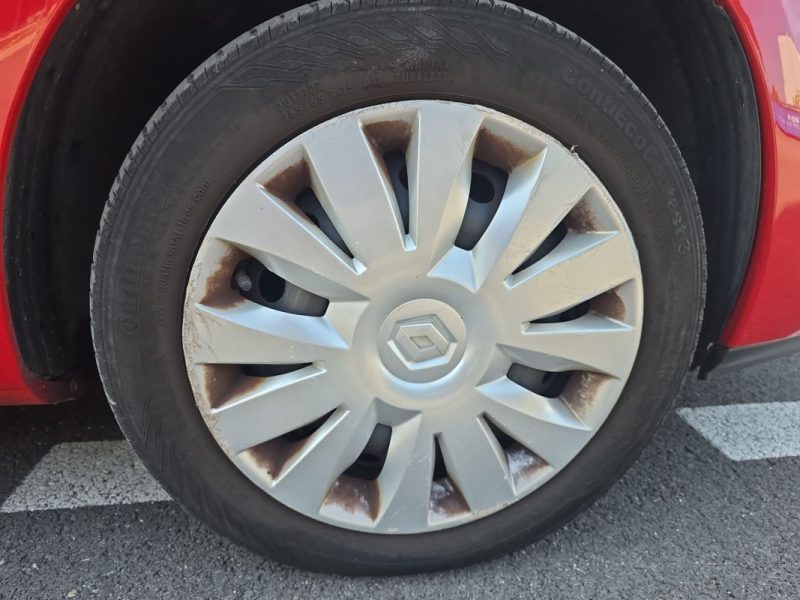 RENAULT CLIO III AUTHENTIQUE 1.2 CLIMATISATION 75 ch