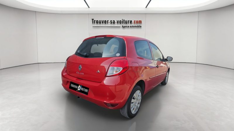RENAULT CLIO III AUTHENTIQUE 1.2 CLIMATISATION 75 ch
