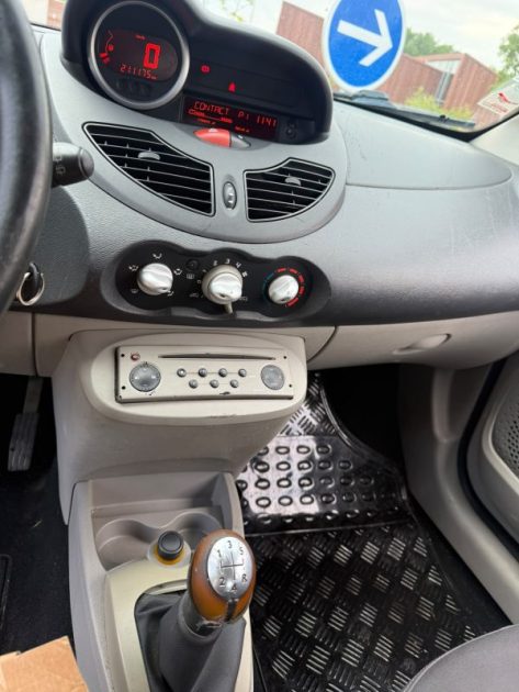 RENAULT TWINGO II 1.5 DCI 65 AUTHENTIQUE 2008 