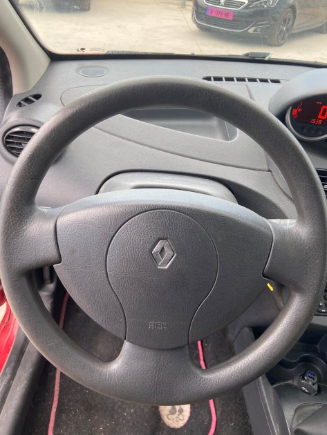 RENAULT TWINGO II 1.2 I 75 CV.