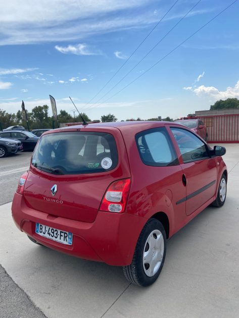 RENAULT TWINGO II 1.2 I 75 CV.