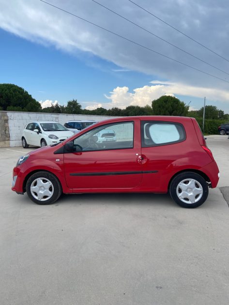 RENAULT TWINGO II 1.2 I 75 CV.