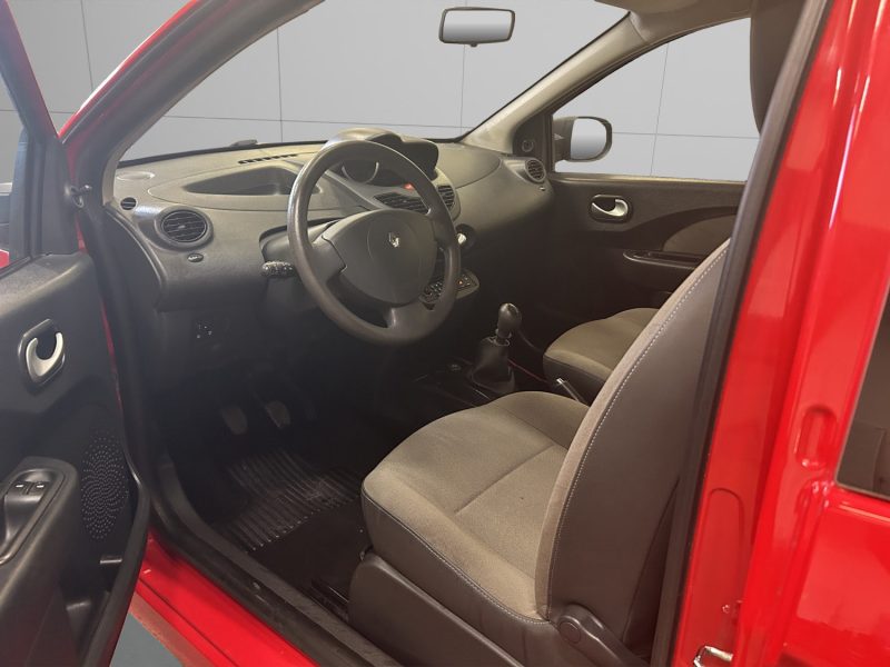 RENAULT TWINGO II 1.2 I 75 CV.