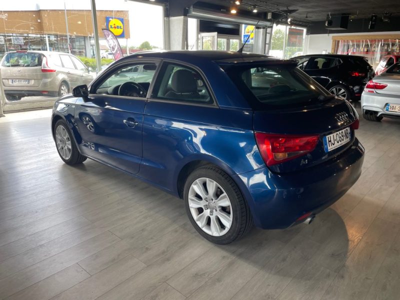 AUDI A1 SB 1.6 TDI 105 ATTRACTION 2011