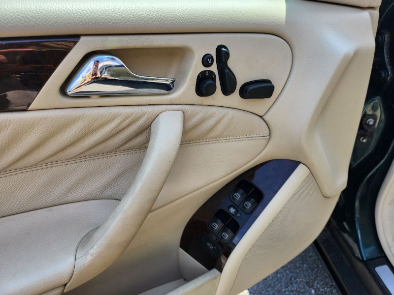 MERCEDES BENZ C350 V6 ELEGANCE BVA 7G-TRONIC