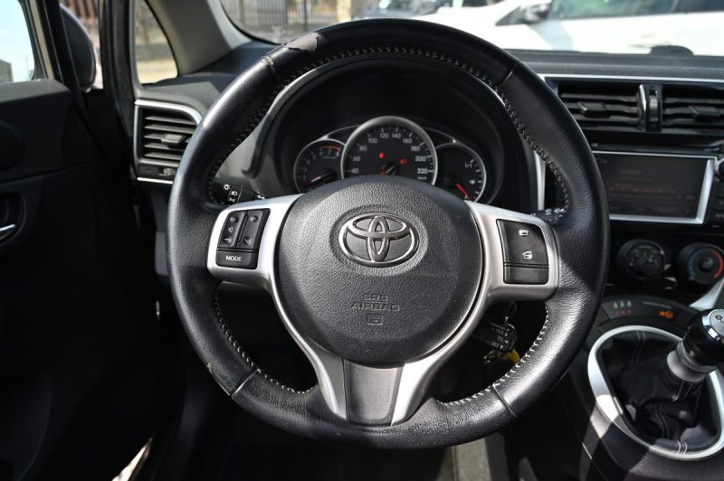 TOYOTA VERSO-S 1.3 100CV LIFE 2014
