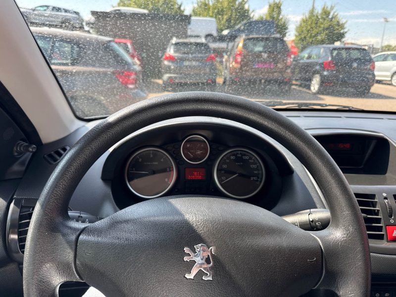 PEUGEOT 206+  1.4 HDI 70CV TRENDY  