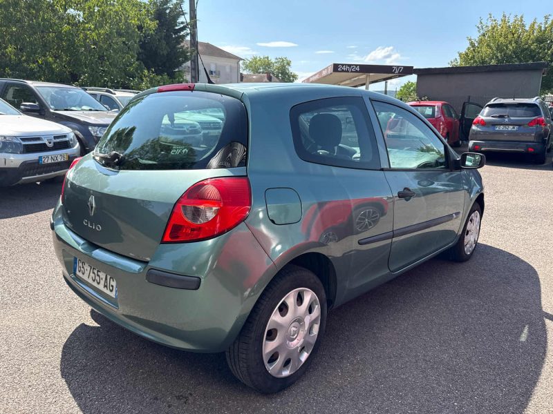 RENAULT CLIO III 1.2 75CV AUTHENTIQUE 