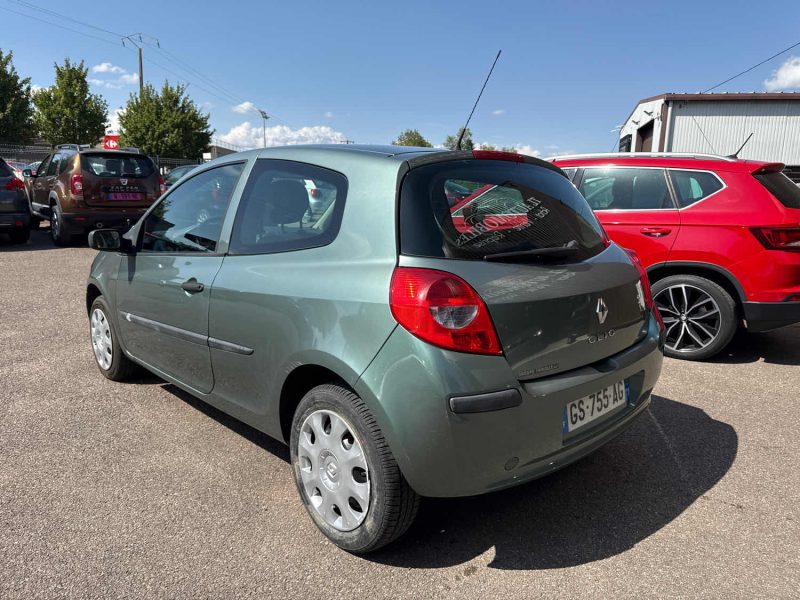 RENAULT CLIO III 1.2 75CV AUTHENTIQUE 