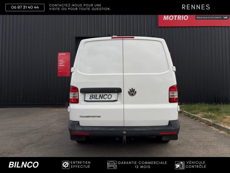 Volkswagen Transporter T5 L2H1 2.0 TDI 140ch DSG7 / Sièges Chauffants / Attelage / Webasto / Radars 