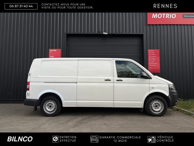 Volkswagen Transporter T5 L2H1 2.0 TDI 140ch DSG7 / Sièges Chauffants / Attelage / Webasto / Radars 
