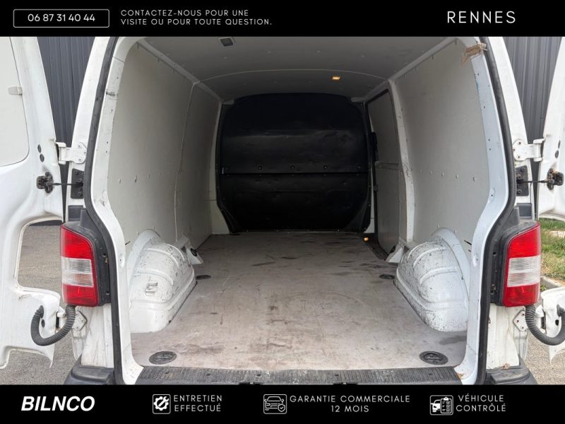 Volkswagen Transporter T5 L2H1 2.0 TDI 140ch DSG7 / Sièges Chauffants / Attelage / Webasto / Radars 