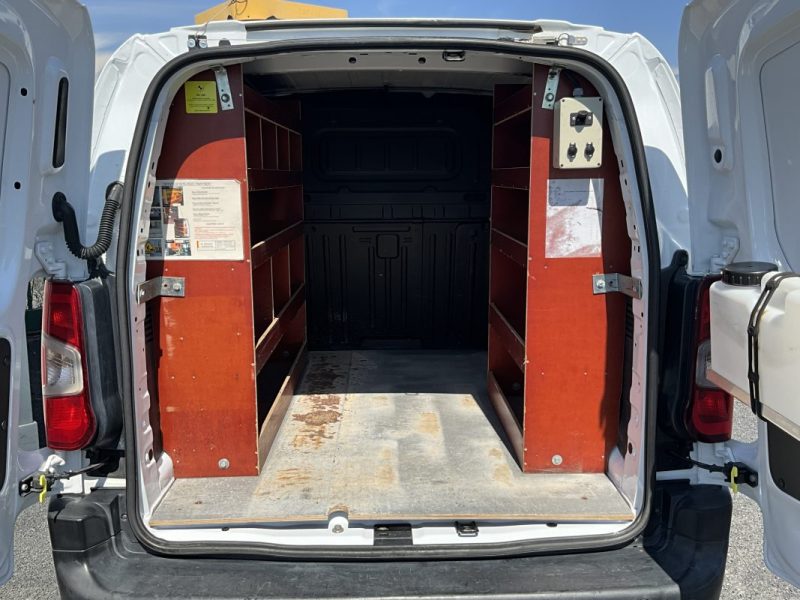 TVA RÉCUPÉRABLE, DISTRIBUTION NEUVE* CITROEN BERLINGO M 1000 1.6 BLUE HDI 100 CV WORKER 2019